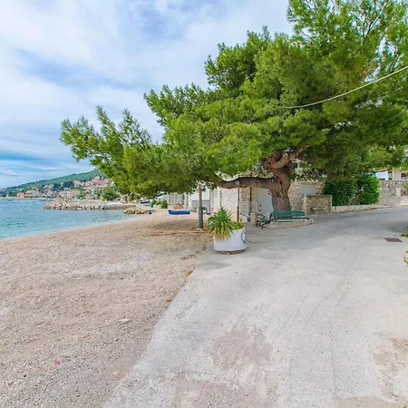 Zvone Apartment Sumpetar